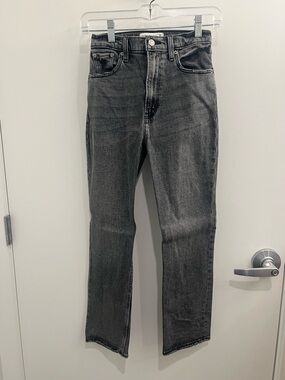 A&F Ankle Straight Ultra High Rise